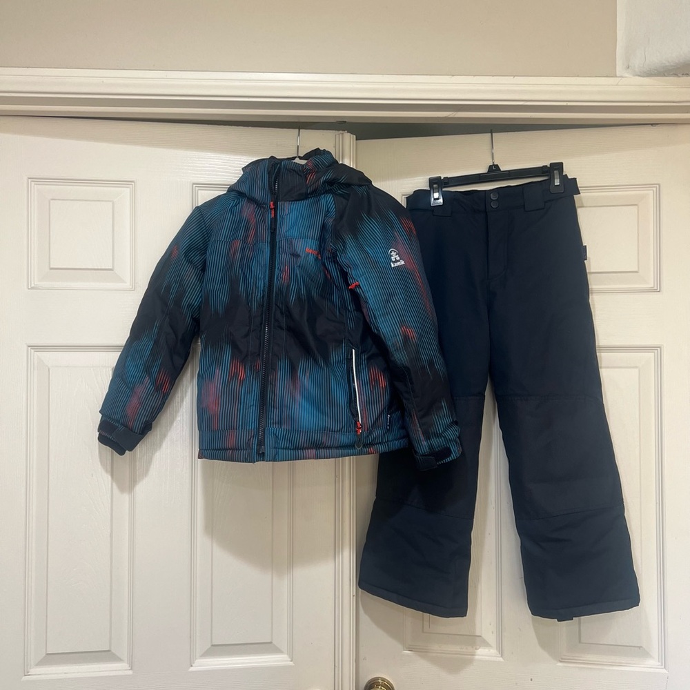 Kamik Kids size‎ 7 blue Insulated Ski/Snow Jacket and pants set